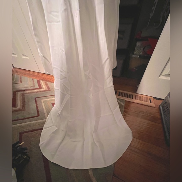 Wendy Makin Lavande Crepe Wedding Dress, US 4 - Picture 3 of 5